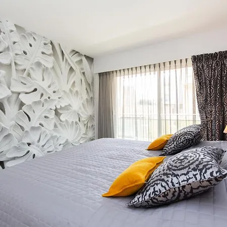Apartment 2-br 2 Minutes From The Parking *
